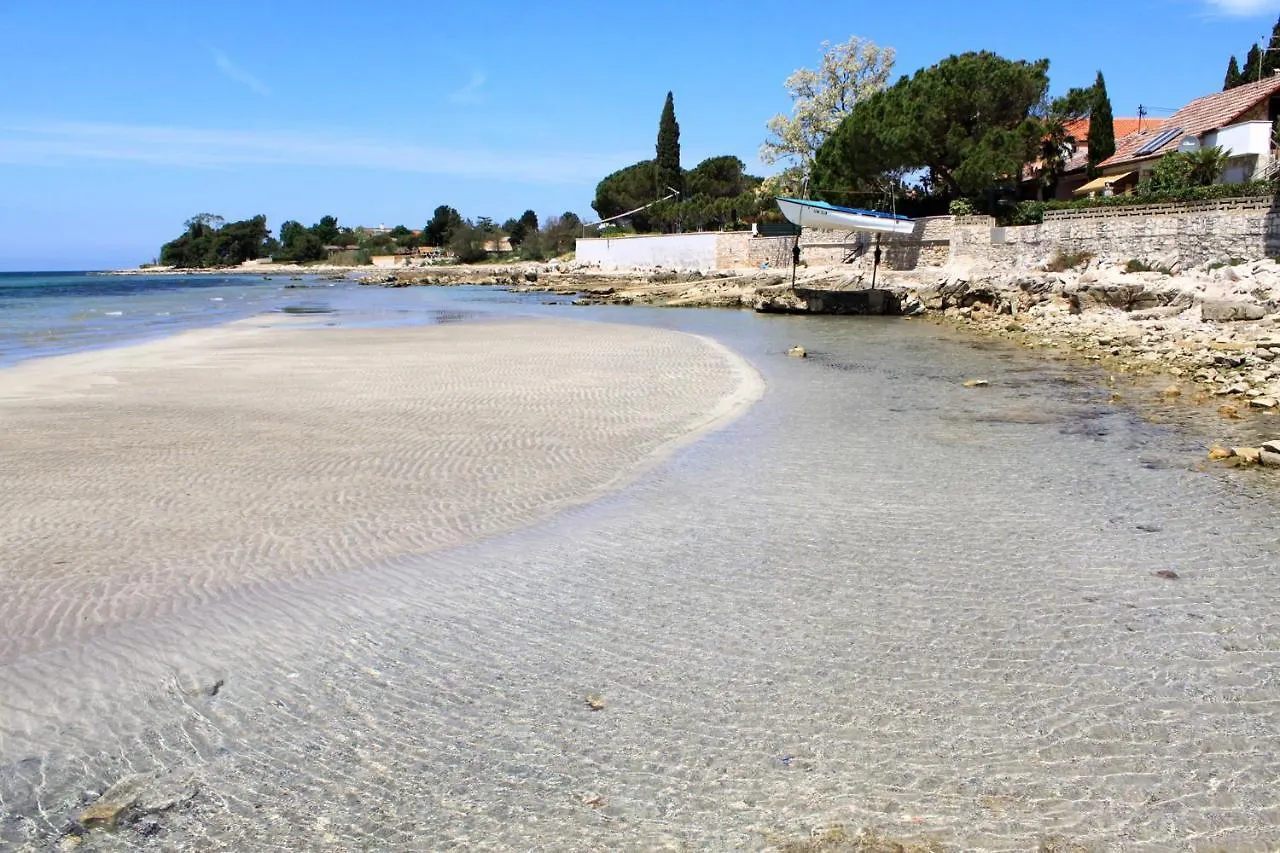Apartments With A Parking Space Zambratija, Umag - 21589 Savudrija 0*,  Croatia