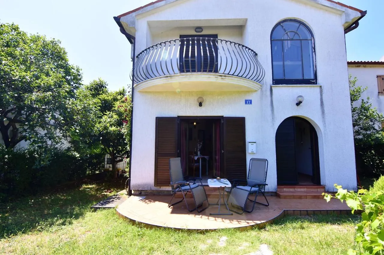 Apartments With A Parking Space Zambratija, Umag - 21589 Savudrija